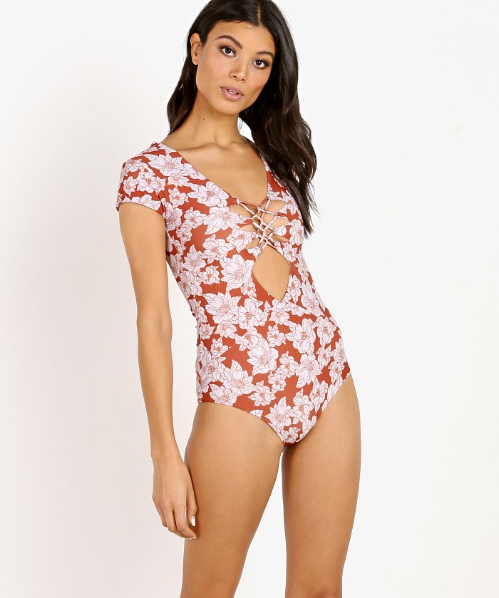 Largo Drive Vacation Attire - Acacia Swimwear - ELSEWHERE