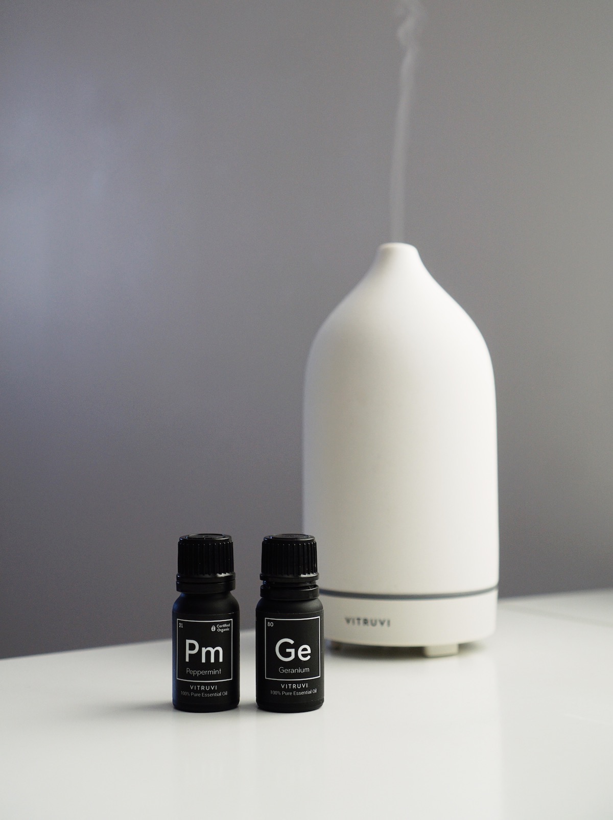 Vitruvi Aromatherapy Diffuser and Essential Oils